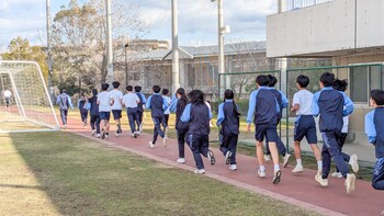 寒風をついて！