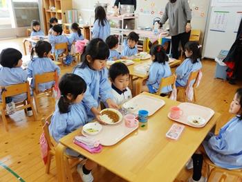 【西田】給食がスタートしました♪