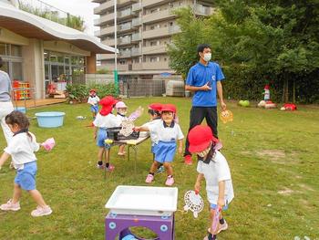 年少組６月　戸外遊び