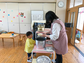 給食が始まりました