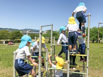 年中・年長組　春の遠足