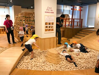 秋の遠足　奈良おもちゃ美術館