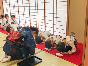 年長組　礼法の時間