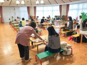 体験入園るんるんなとみん・給食試食会